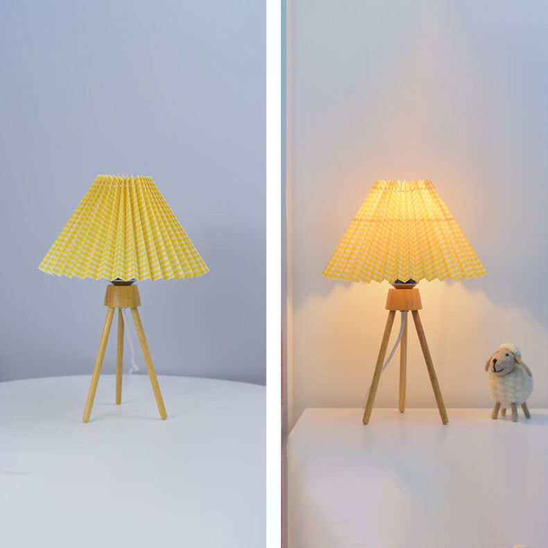 Tripod Pleated Design Umbrella Table Lamp