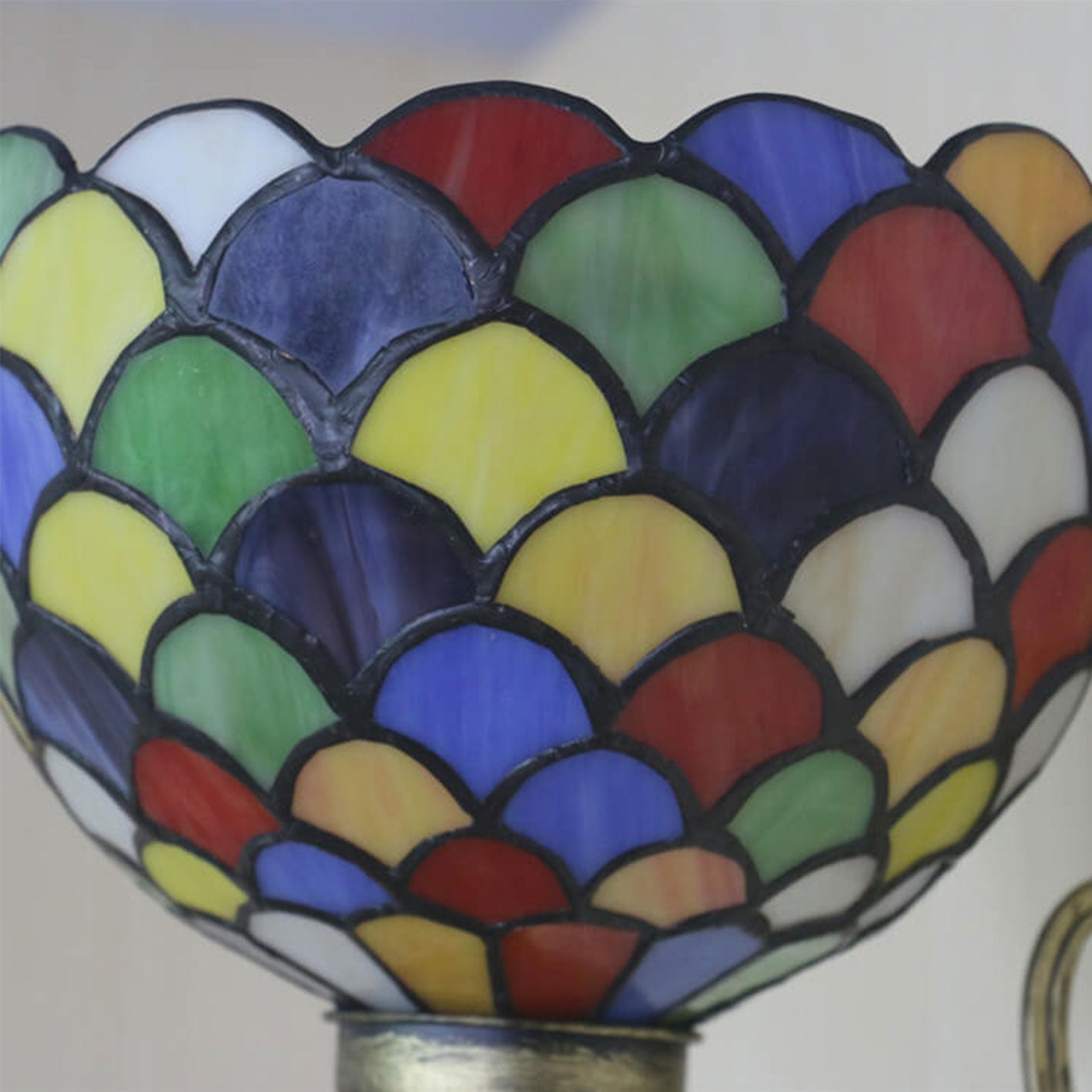 Stained Dot Glass Wall Lamp