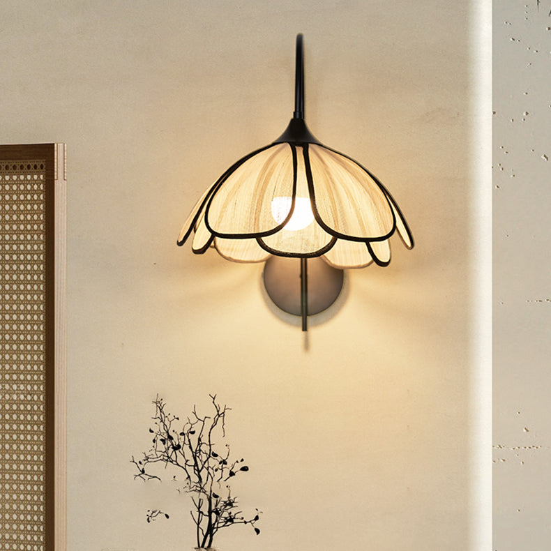 Flower Petal Shaped Iron Wall Lamp
