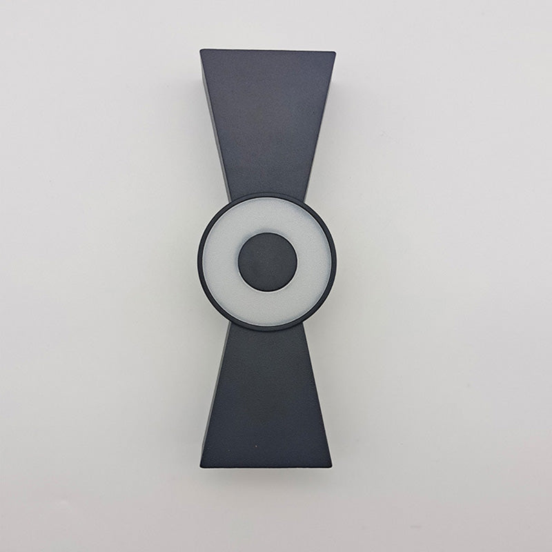 Hourglass Knot Aluminium PC Outdoor Light