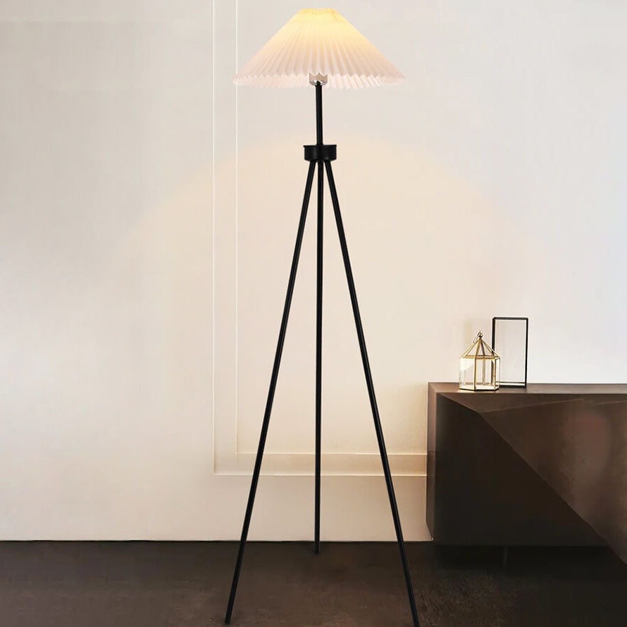 Pleated Canvas Iron Tripod Floor Lamp
