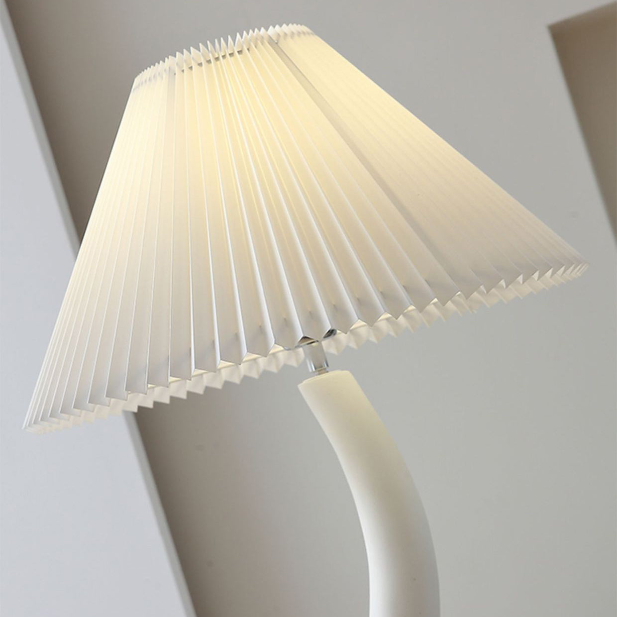 Tapered Waves Resin Fabric Floor Lamp