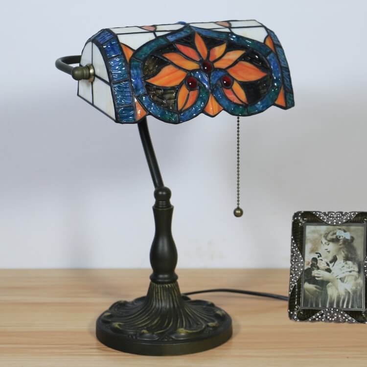 Floral Peach Heart Stained Table Lamp