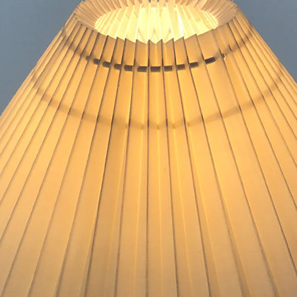 Pleated Solid Color Acrylic Table Lamp
