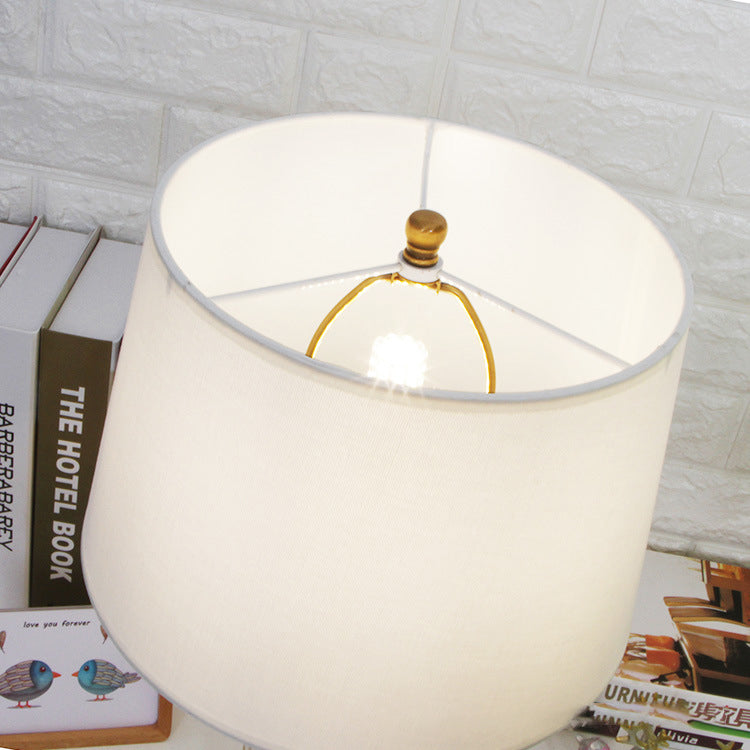Round Cylinder Metal Crystal Table Lamp