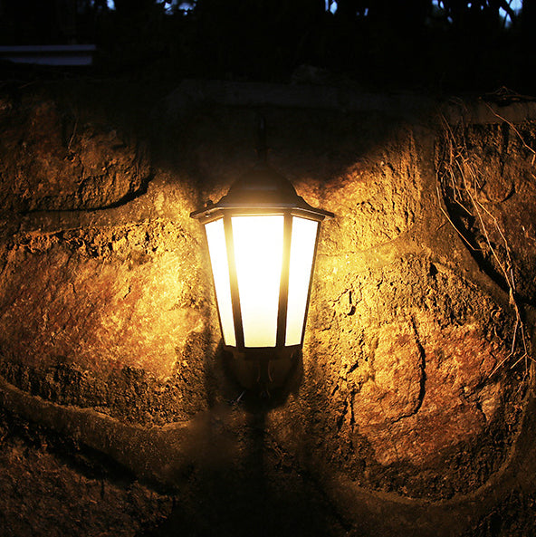 Hexagonal Aluminum Frame Frosted Outdoor Light