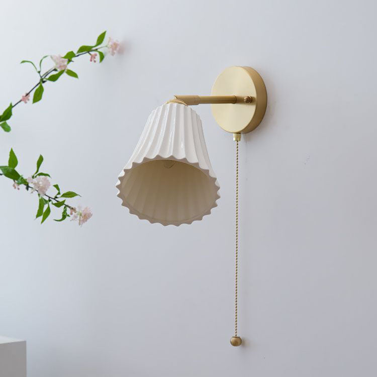 Minimal Brass Ceramic Wall Lamp