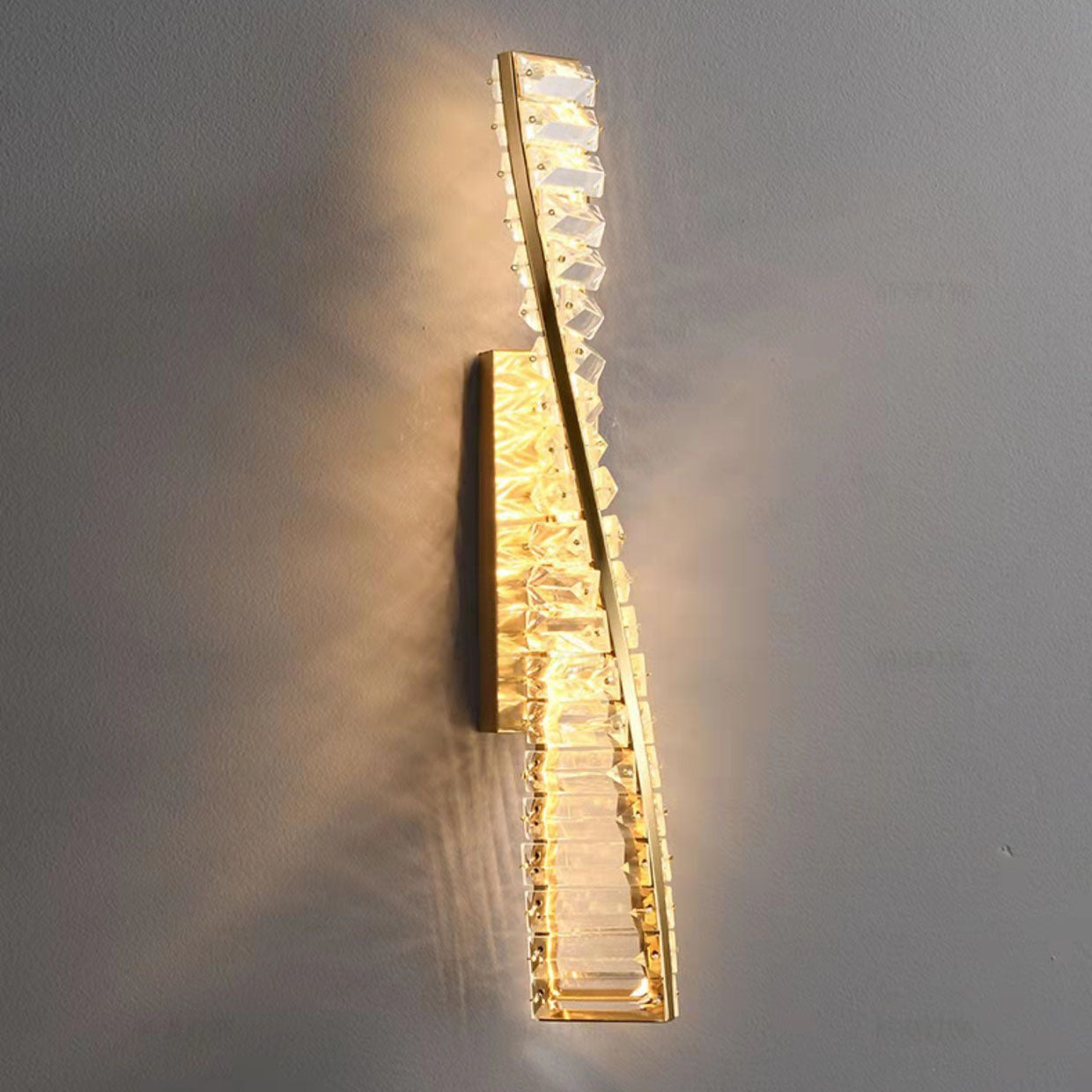Long Stripe Wave Iron Wall Lamp