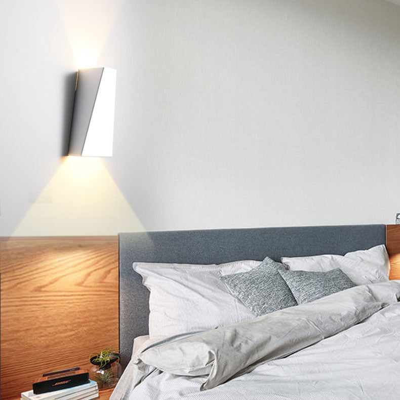 Brushed Aluminum Geometric Square Wall Lamp