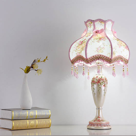 Romantic Fabric Tassel Table Lamp