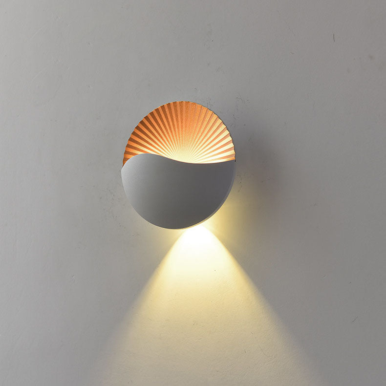 Round Shell Aluminum Garden Outdoor Light
