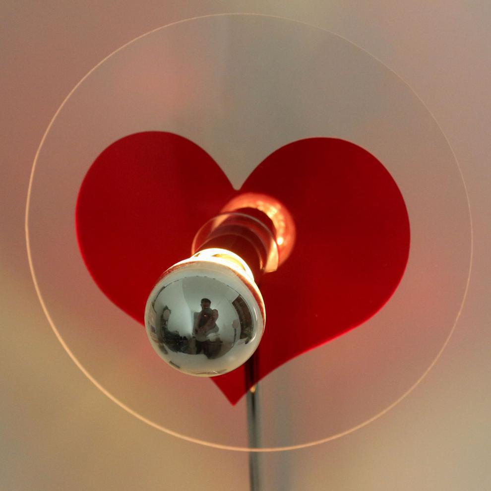 Heart Round Metal Acrylic Table Lamp