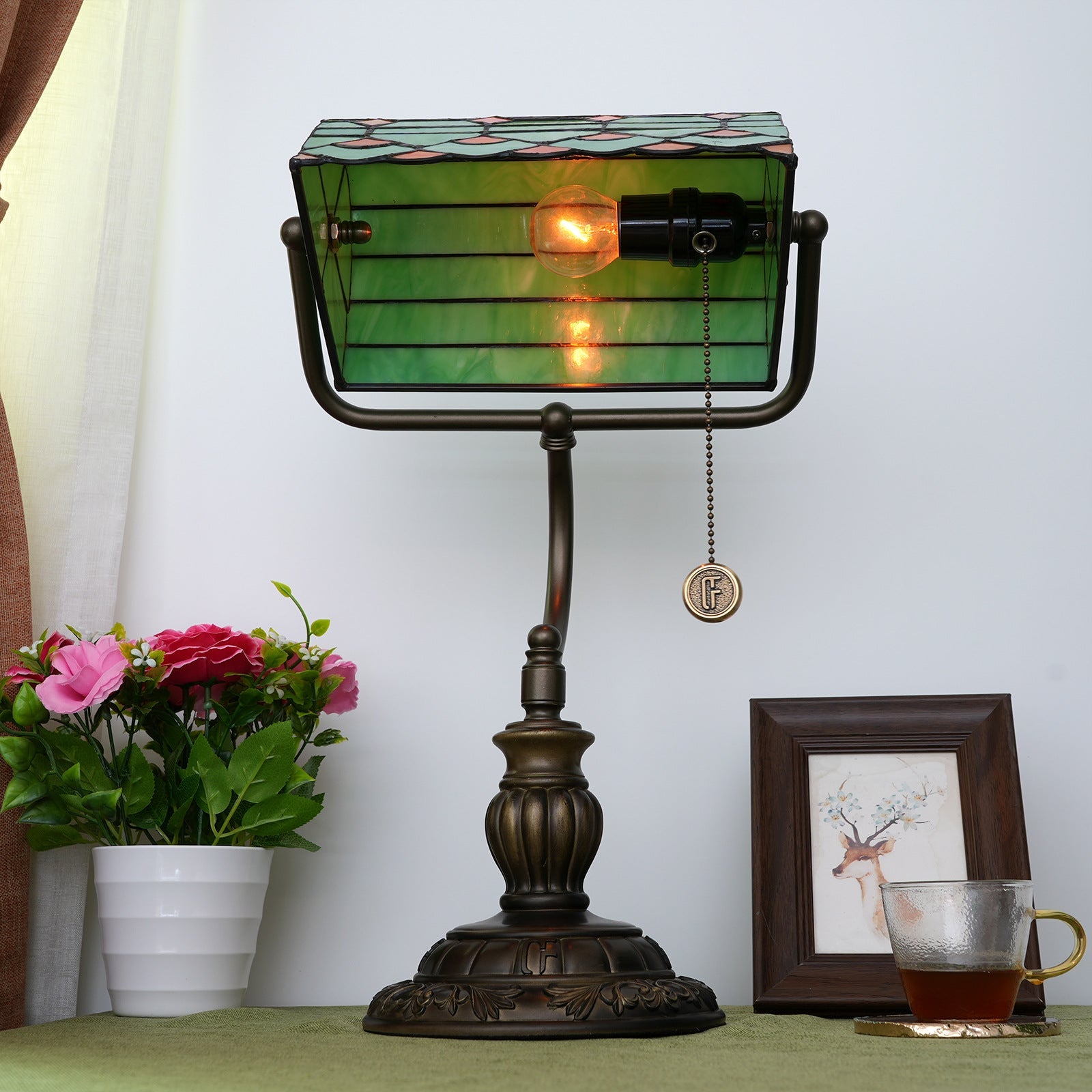 Green Leaf Red Spot Table Lamp