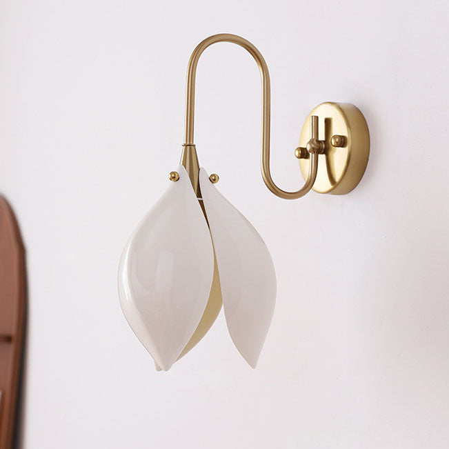 Ceramic Magnolia Flower Shape Wall Lamp