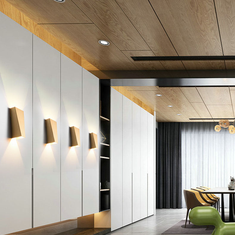 Brushed Aluminum Geometric Square Wall Lamp