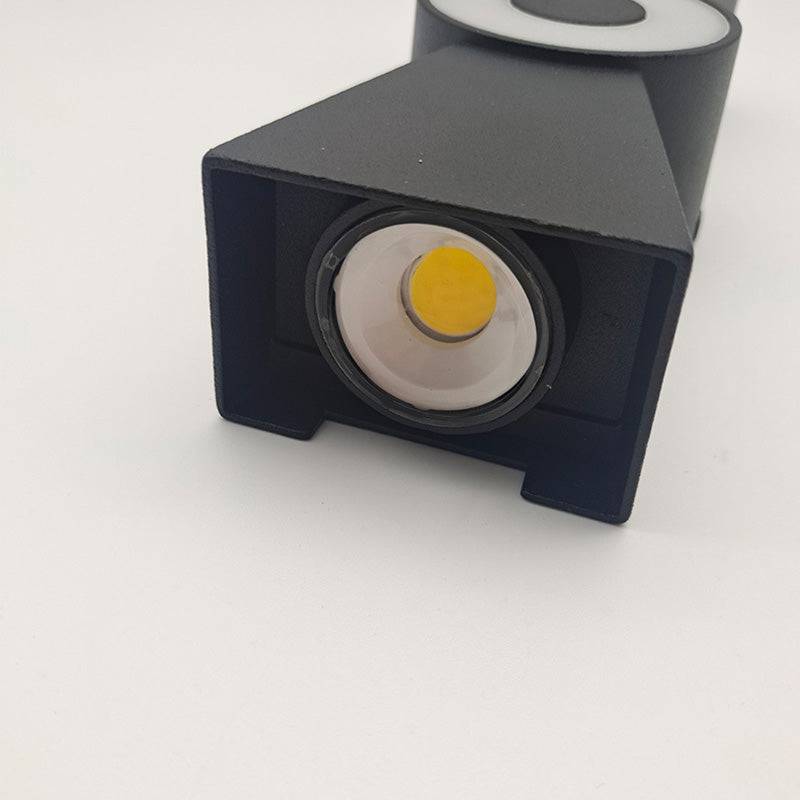 Hourglass Knot Aluminium PC Outdoor Light