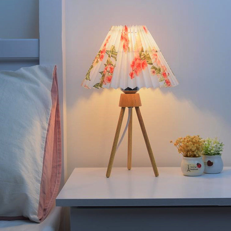 Tripod Pleated Design Umbrella Table Lamp