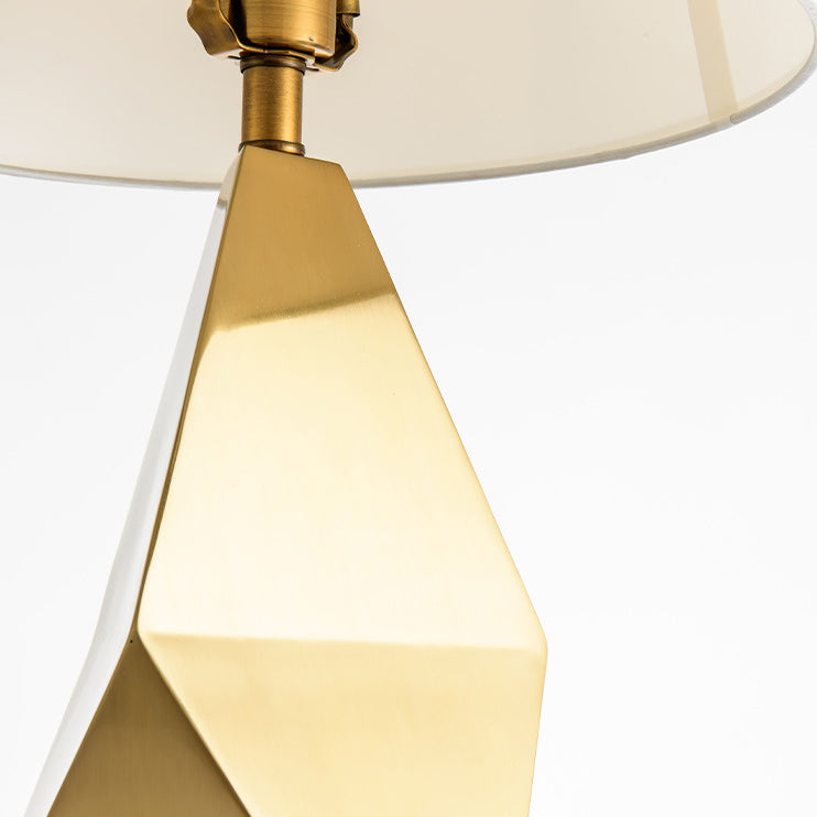Polygonal Round Hardware Fabric Table Lamp