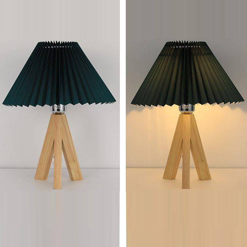 Trapezoid Tripod Pleated Fabric Table Lamp