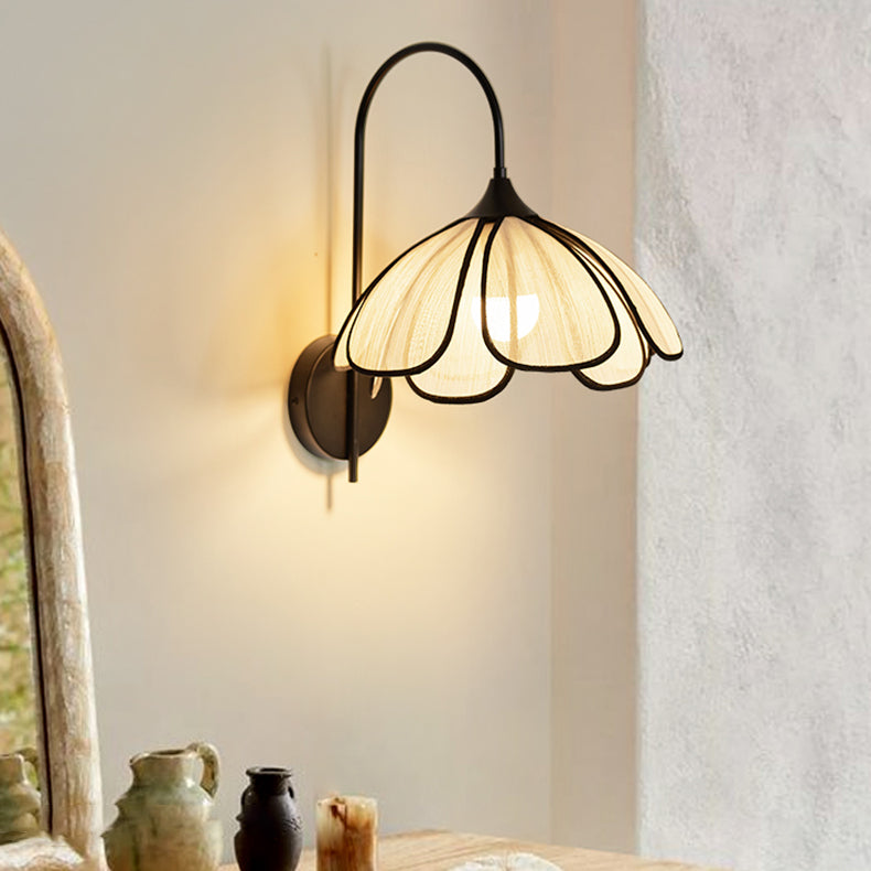 Flower Petal Shaped Iron Wall Lamp