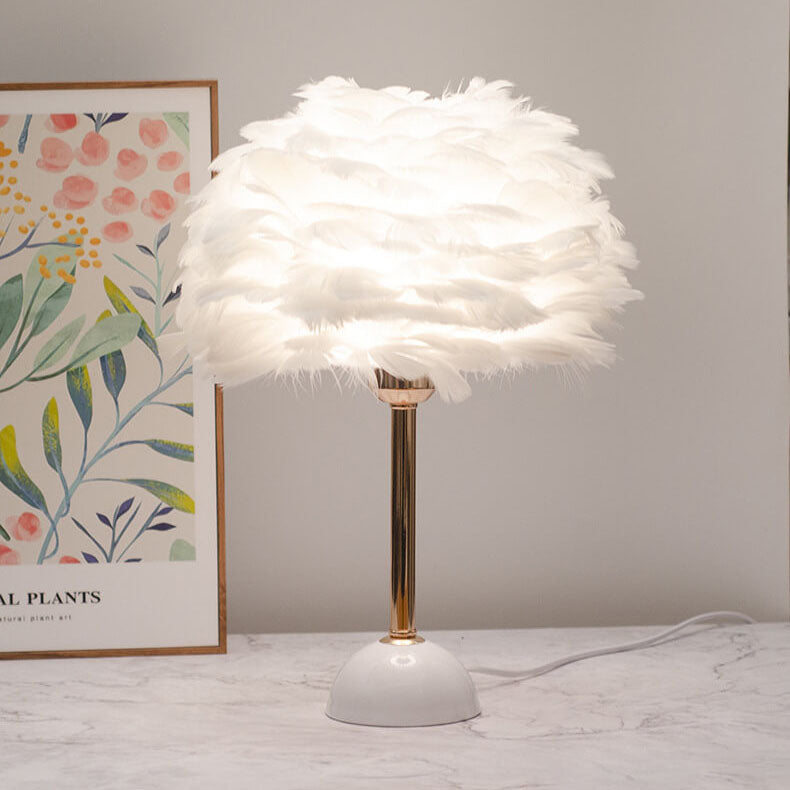 Feather Iron Round Gold Table Lamp