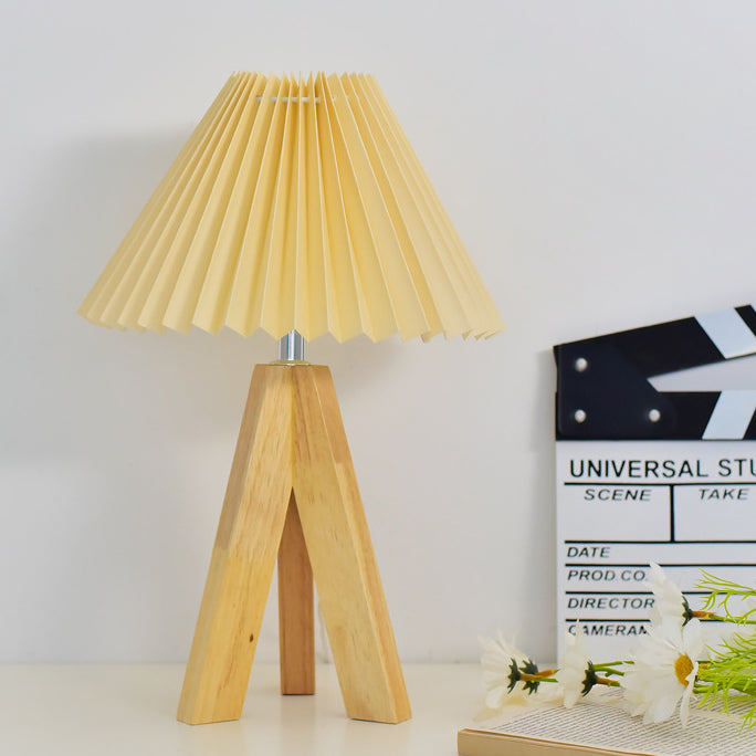 Round Cone Tripod Fabric Table Lamp