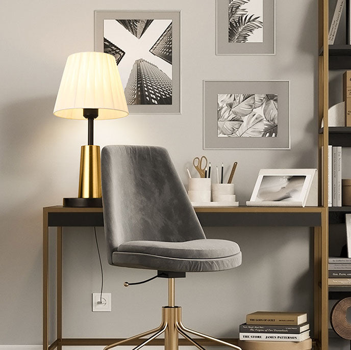 Iron Cloth Table Lamp