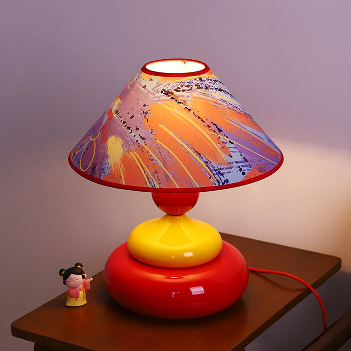 Iron Fabric Conic Round Table Lamp
