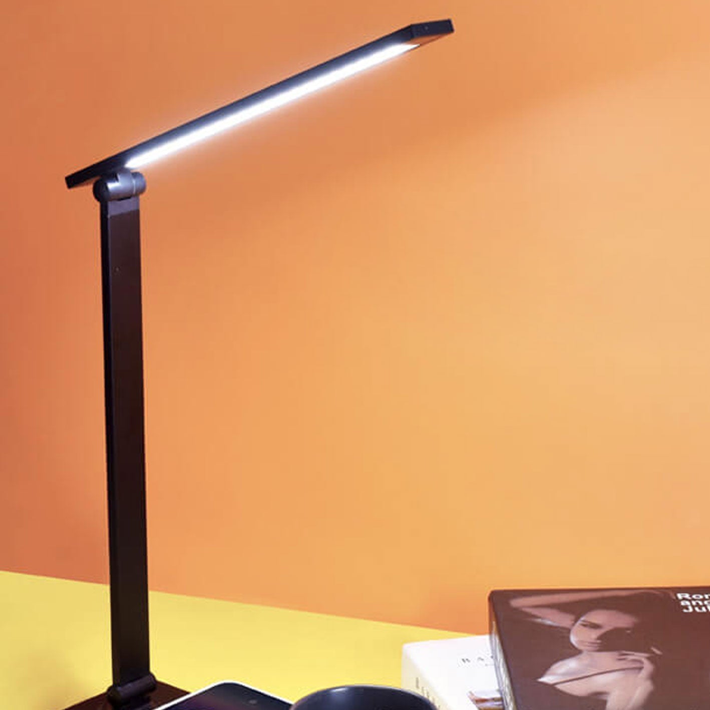 Aluminum Folding Eye Care Table Lamp
