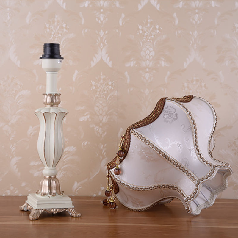 Court Top Resin Fabric Table Lamp
