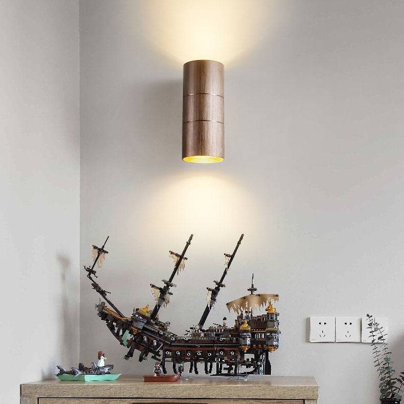 Cylindrical Brushed Aluminum Wall Lamp