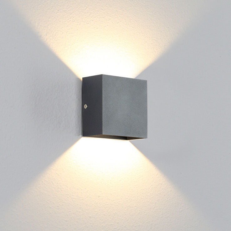 Square Aluminum Wall Lamp