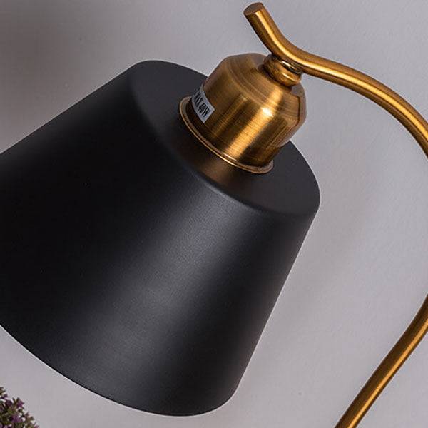 Metal Cone Table Lamp