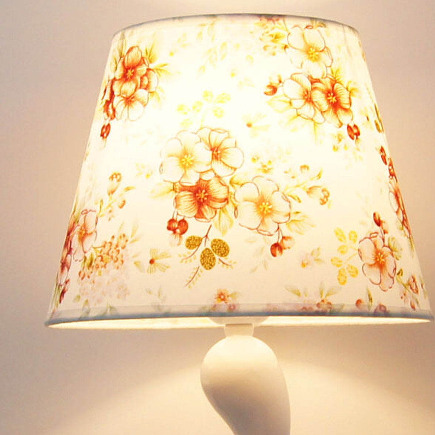 Fabric Curve Table Lamp