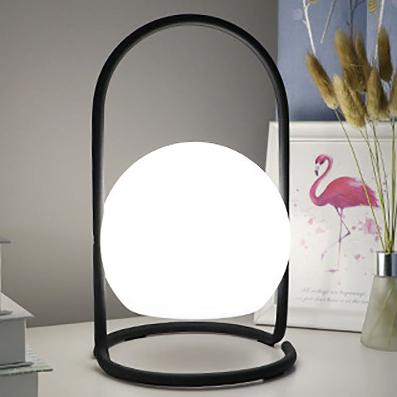 Metal PE Ball Egg Table Lamp