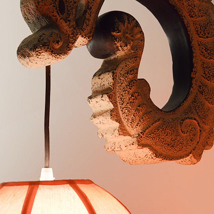 Classical Fabric Lantern Resin Wall Lamp