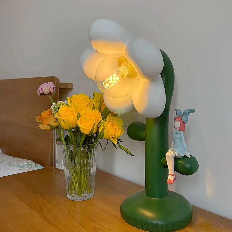 Floral Greenery Table Lamp