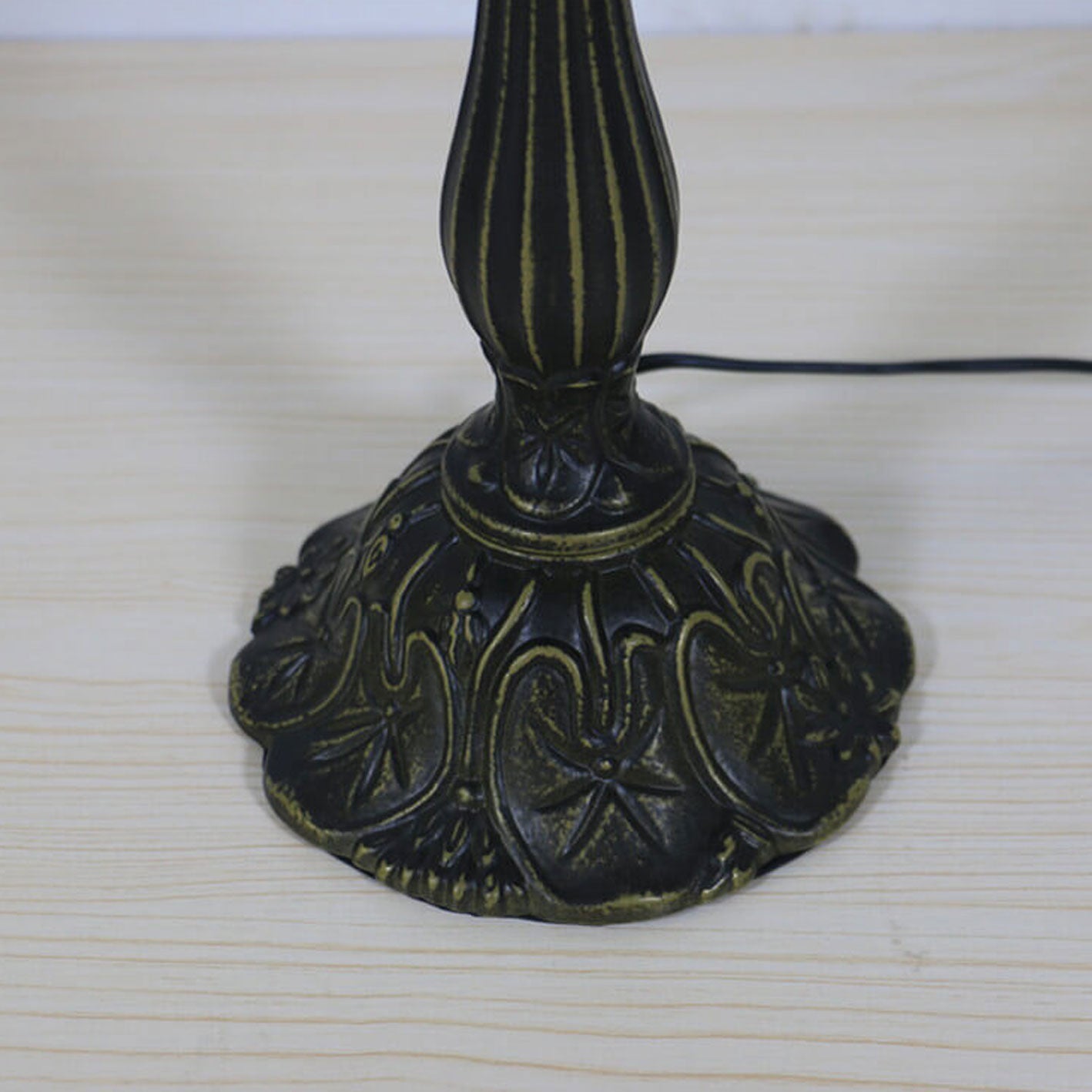 Green Peacock Stained Glass Table Lamp