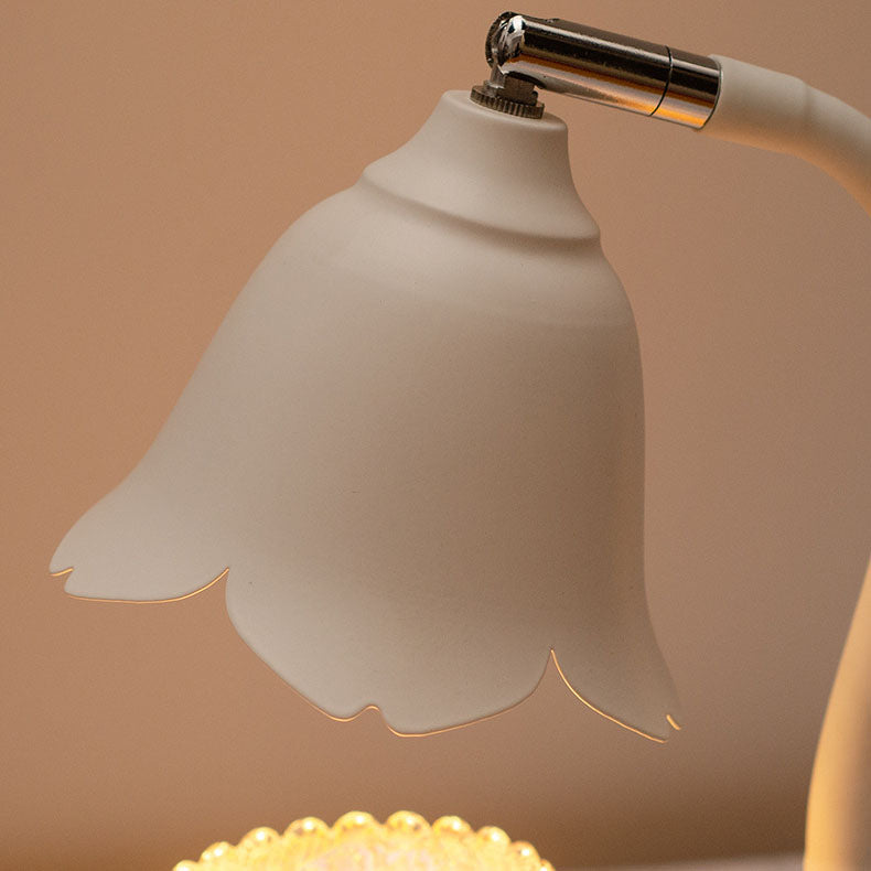 Floral Wood Iron Aroma Table Lamp