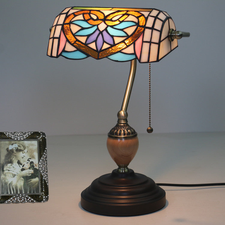 Mediterranean Heart Stained Glass Table Lamp