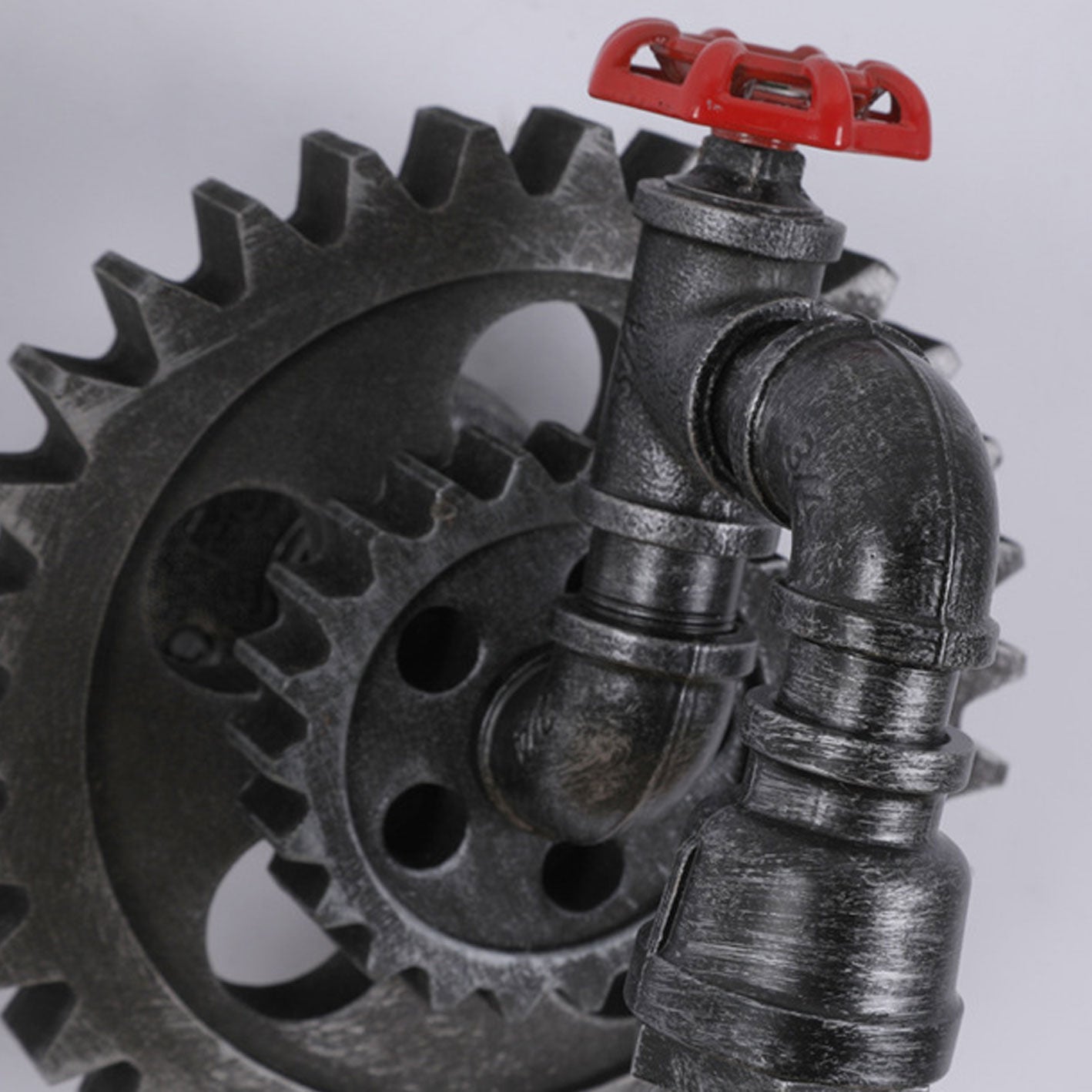 Gear-shaped Wrought Iron Wall Lamp