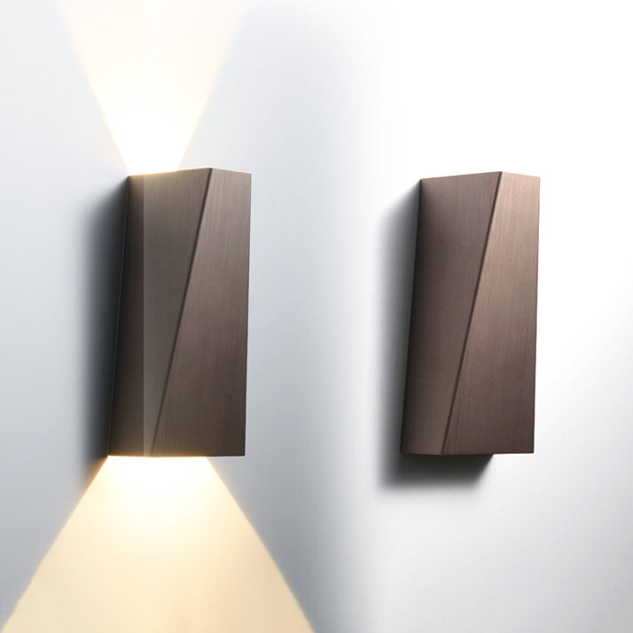 Brushed Aluminum Geometric Square Wall Lamp