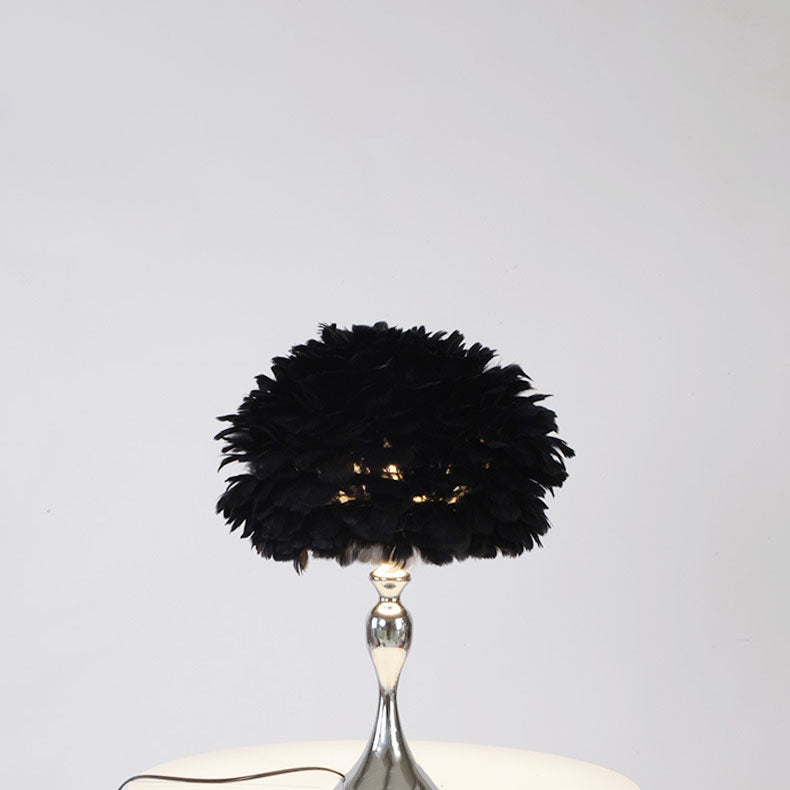 Feather Round Iron Table Lamp