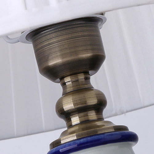 Ceramic Fabric Electroplated Antique Table Lamp