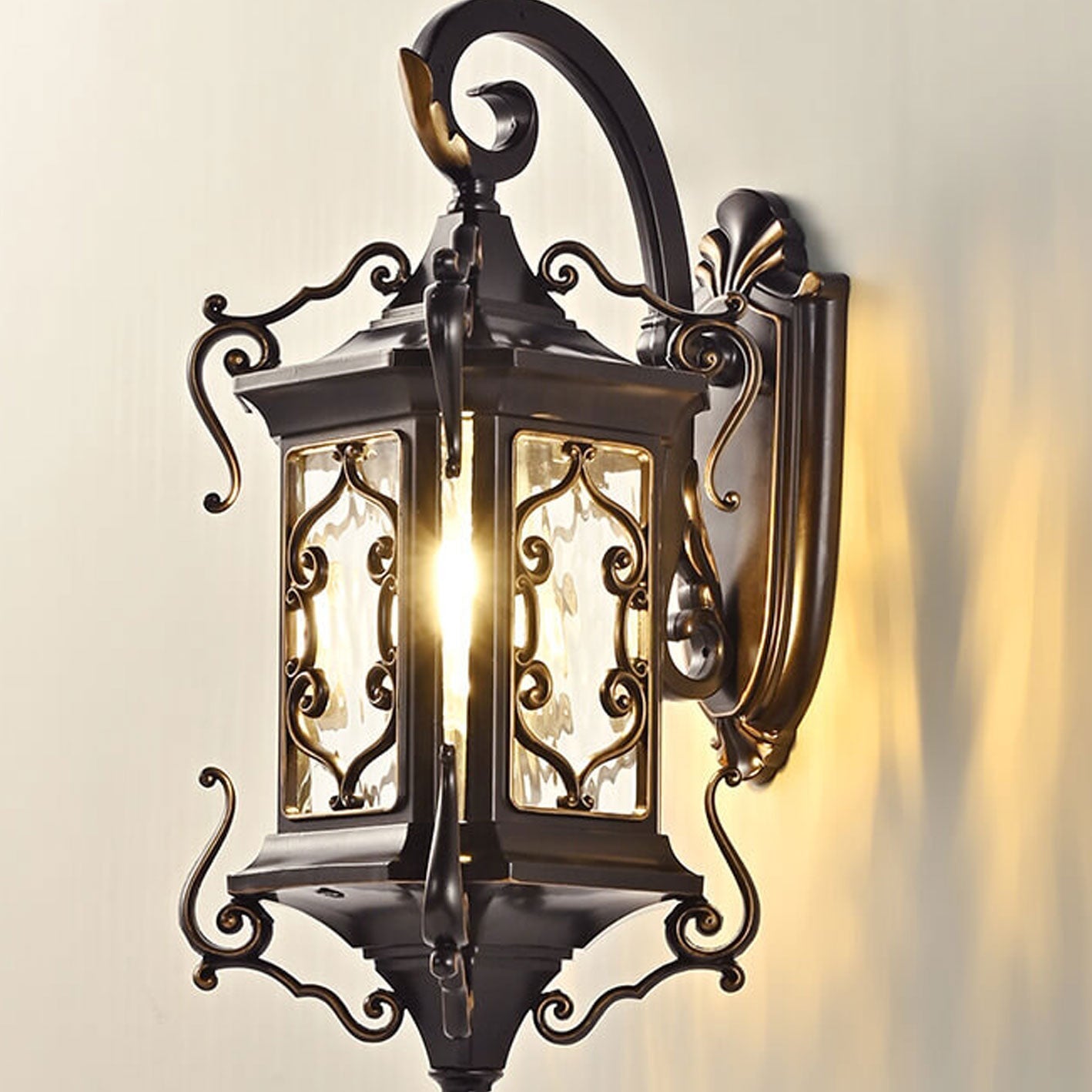 Palace Outdoor Light