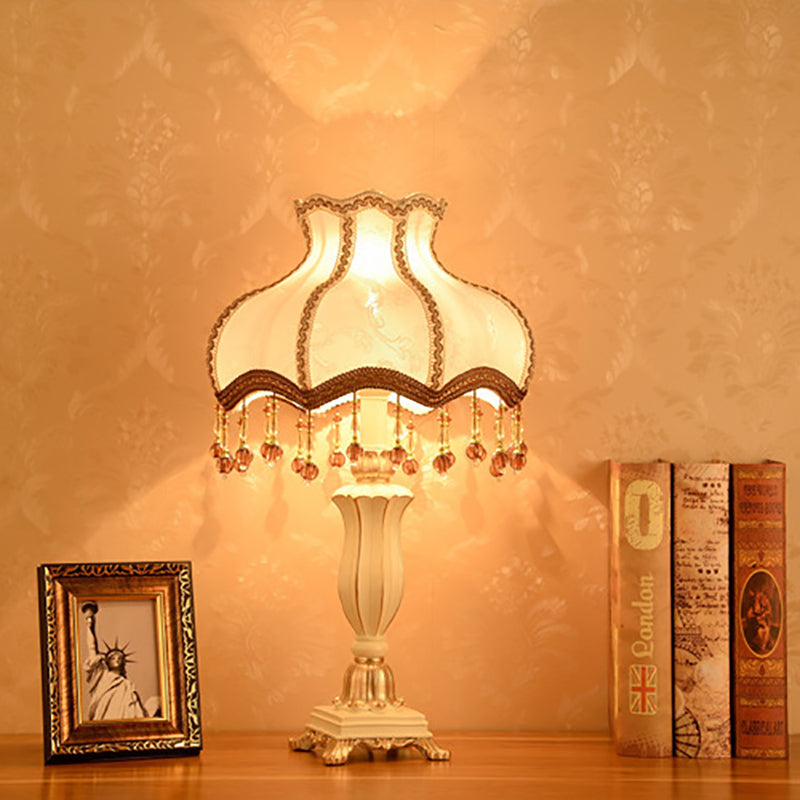 Court Top Resin Fabric Table Lamp