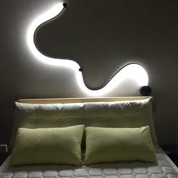 Long Aluminum Snake Shaped Wall Lamp