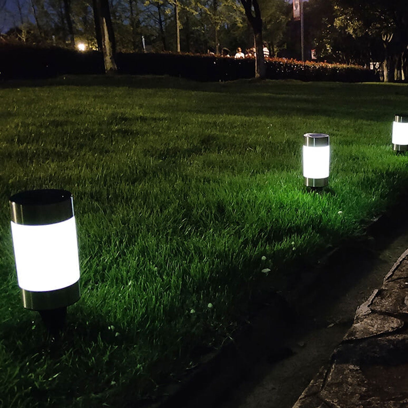 Solar Plastic Cylindrical Design Outdoor Light