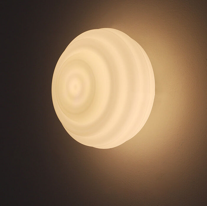 Cream Wave Round Glass Wall Lamp