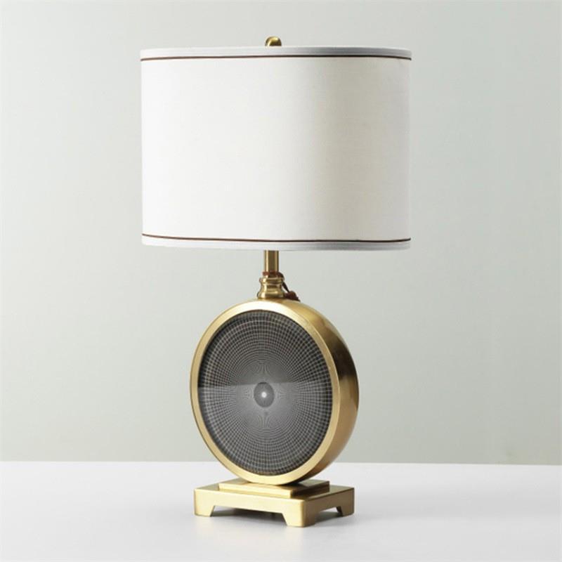 Fabric Iron Round Bedroom Table Lamp